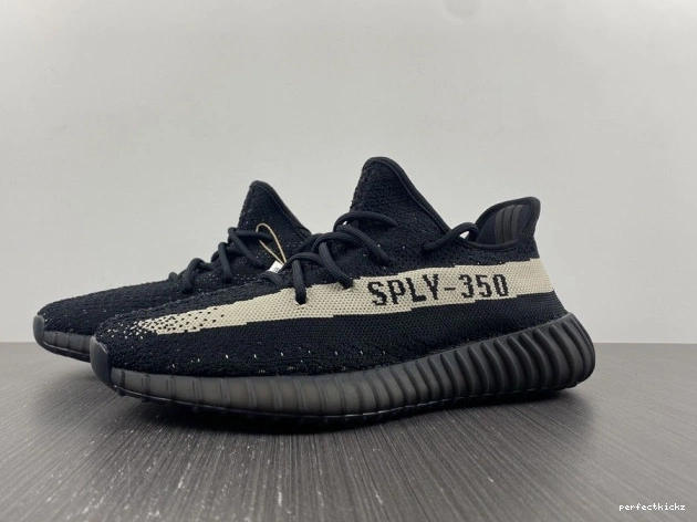 Black Yeezy Adidas V2 350 Core White Boost BY1604 0730